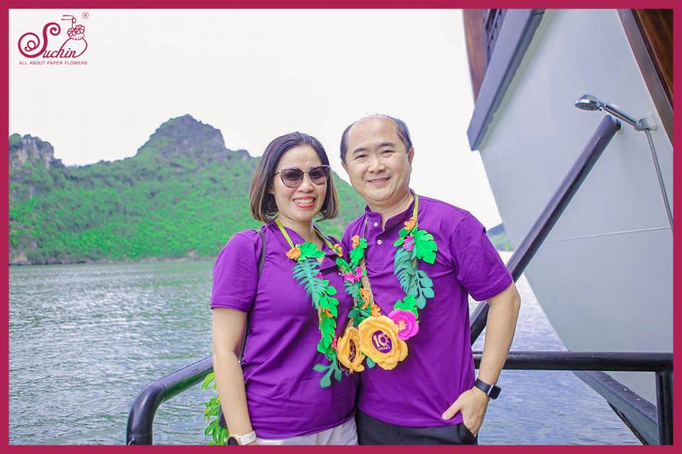 Vòng hoa Hawaii đi biển năng động và tươi mát dành cho quý công ty