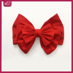 nơ khổng lồ trang trí tiệc cưới