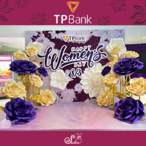 TP BANK - BACKDROP HOA KHỔNG LỒ TRANG TRÍ