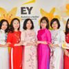 [SUCHIN X EY] Vườn hoa tỏa sáng cùng tà áo dài Việt - Ảnh 3