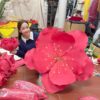Hoa Đào khổng lồ trang trí Tết bằng mút xốp - Ảnh 7