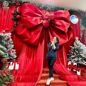 nơ khổng lồ trang trí tiệc cưới