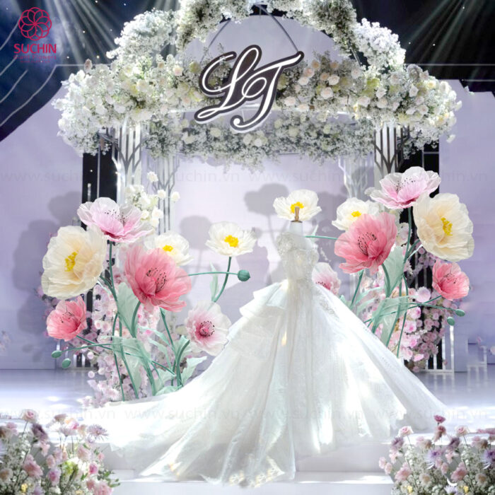 thuê hoa trang trí tiệc cưới