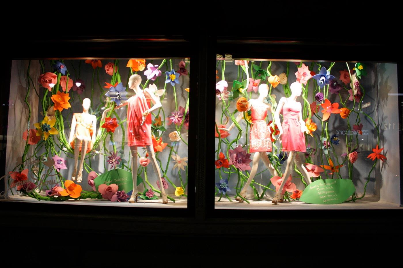 Thiết kế và trang trí Window display cửa hàng quan trọng như thế nào?