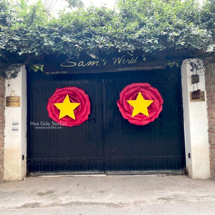 hoa hồng yêu nước khổng lồ